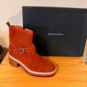 NIB - Bernardo boots. Beautiful burnt red suede.